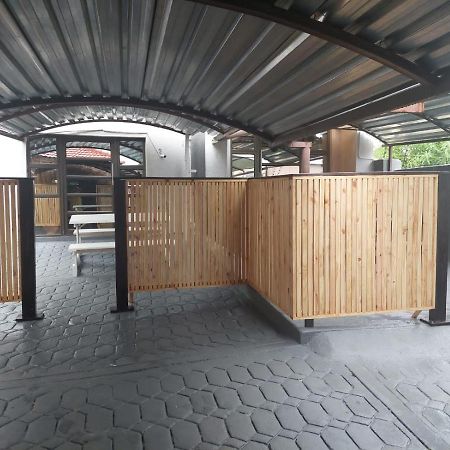 Nsuku Bed And Breakfast Thulamahashi Экстерьер фото