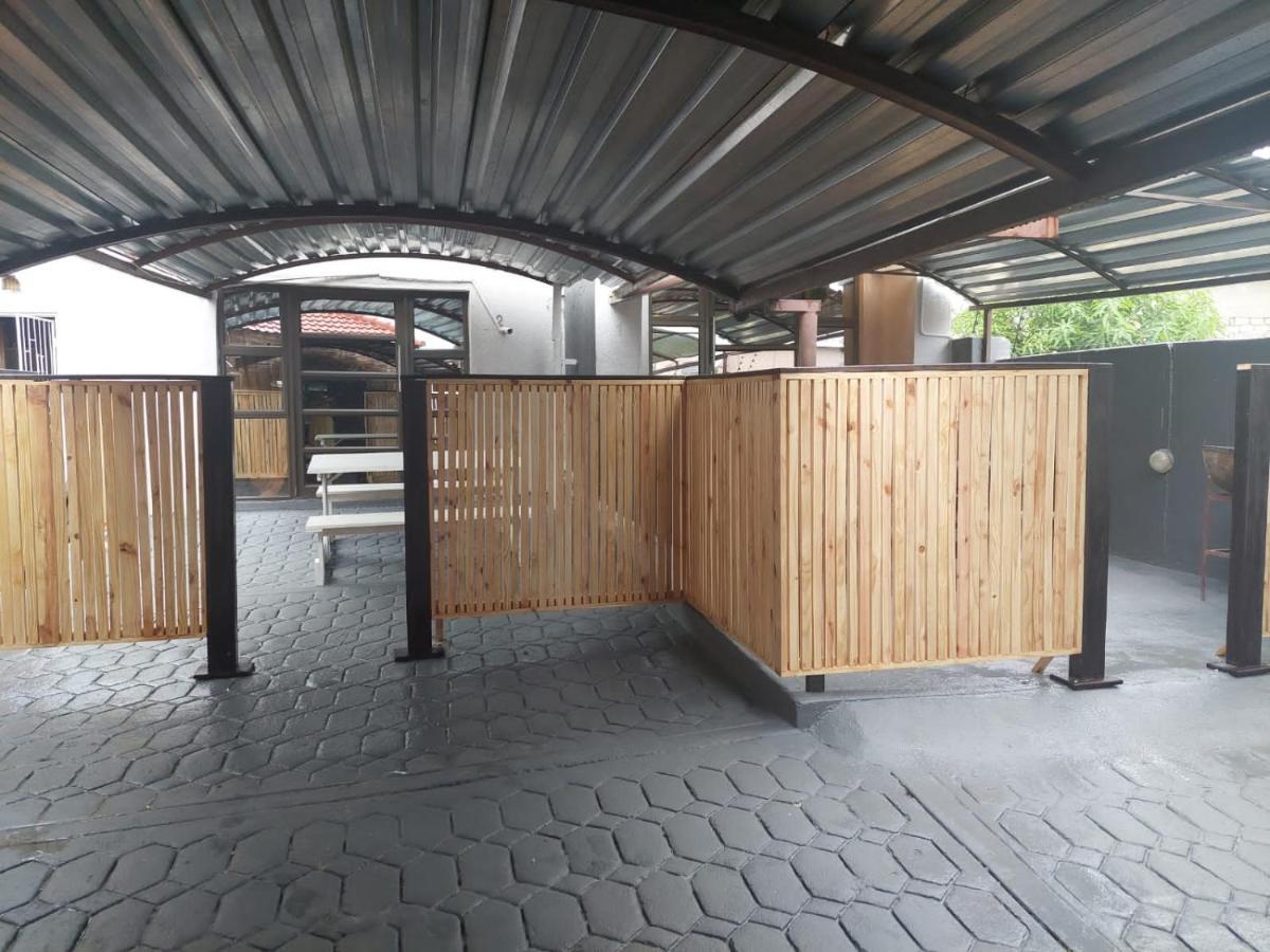 Nsuku Bed And Breakfast Thulamahashi Экстерьер фото