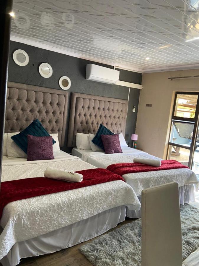 Nsuku Bed And Breakfast Thulamahashi Экстерьер фото